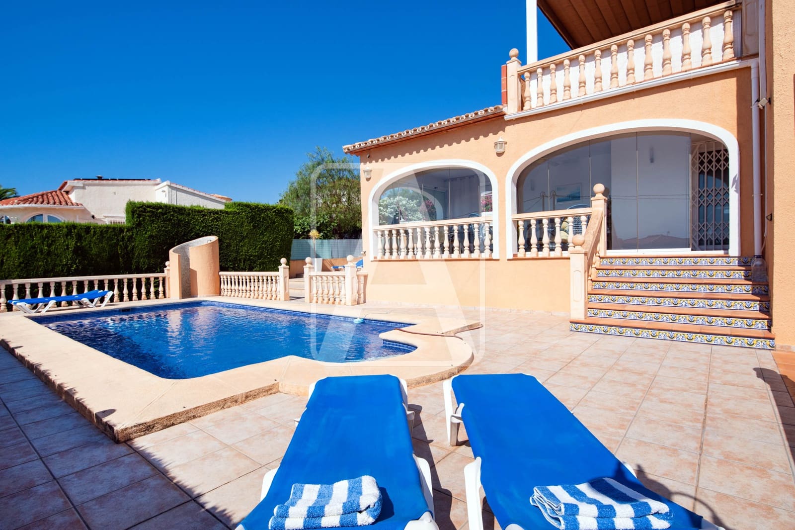 3 soveværelse Villa til salg i Calpe / Calp med swimmingpool garage - € 665.000 (Ref: 9110818)