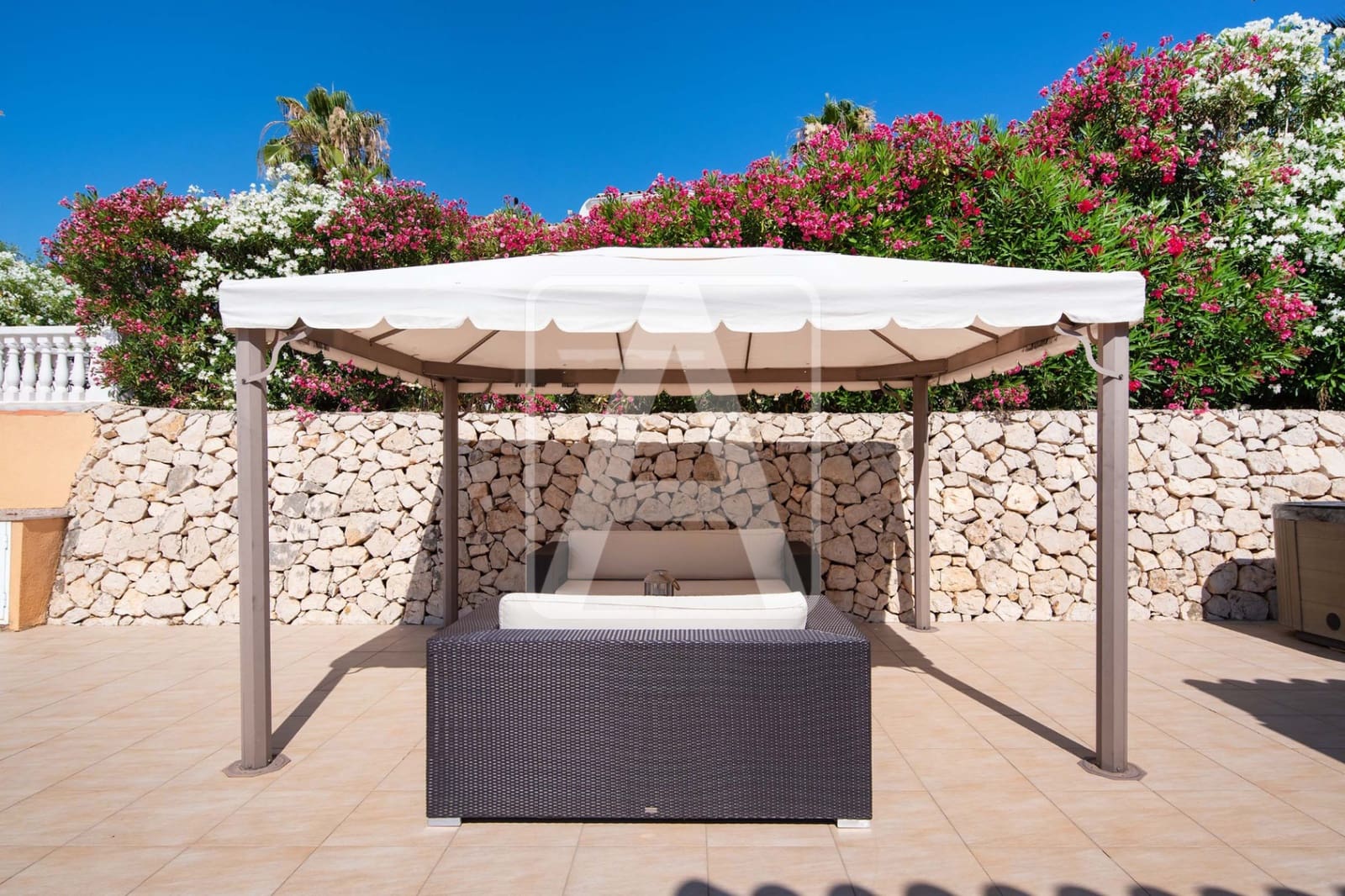 3 soveværelse Villa til salg i Calpe / Calp med swimmingpool garage - € 665.000 (Ref: 9110818)