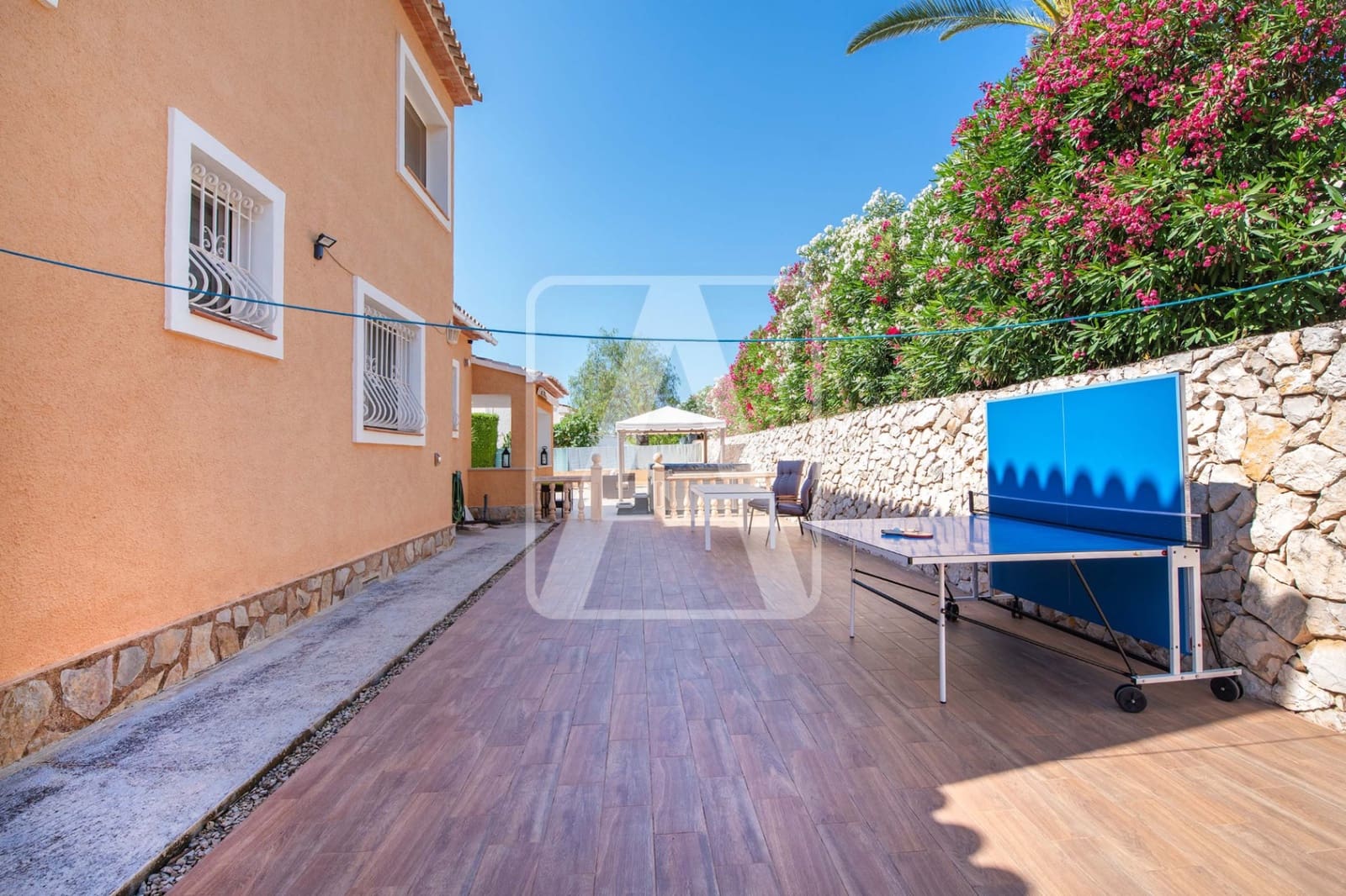 3 soveværelse Villa til salg i Calpe / Calp med swimmingpool garage - € 665.000 (Ref: 9110818)