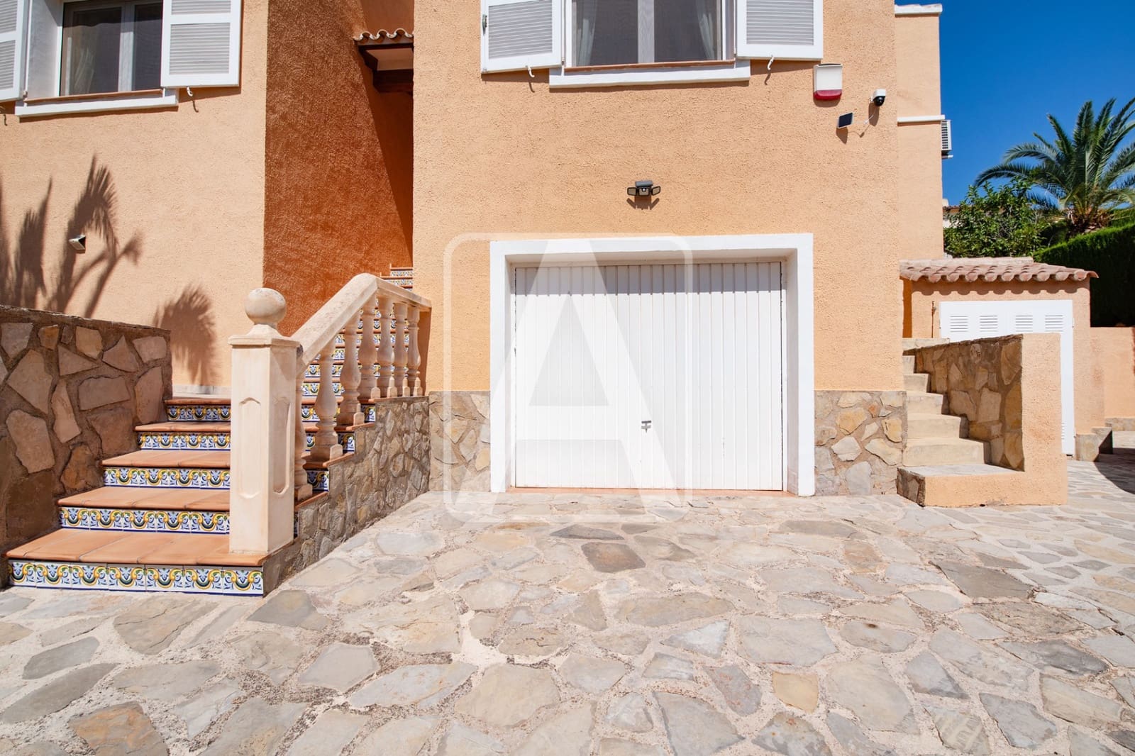 3 soveværelse Villa til salg i Calpe / Calp med swimmingpool garage - € 665.000 (Ref: 9110818)