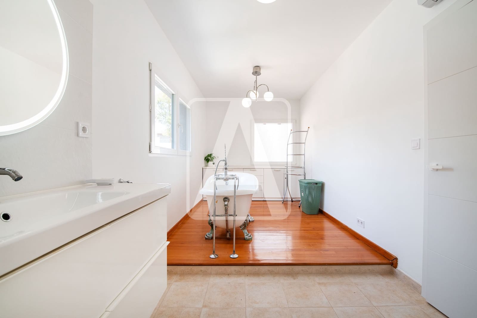 5 slaapkamer Villa te koop in Calpe / Calp met zwembad garage - € 749.000 (Ref: 9133792)