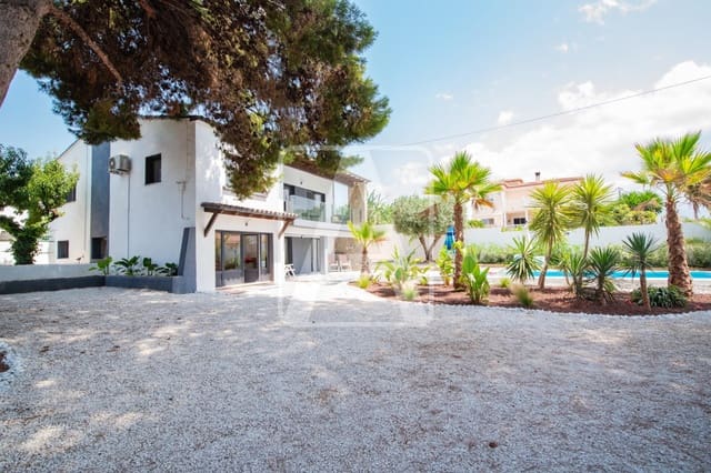 5 slaapkamer Villa te koop in Calpe / Calp met zwembad garage - € 749.000 (Ref: 9133792)