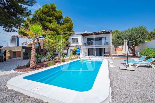 5 slaapkamer Villa te koop in Calpe / Calp met zwembad garage - € 749.000 (Ref: 9133792)