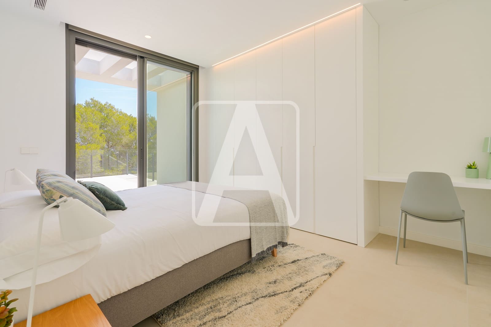 4 bedroom Villa for sale in Moraira with pool garage - € 1,499,000 (Ref: 9138663)