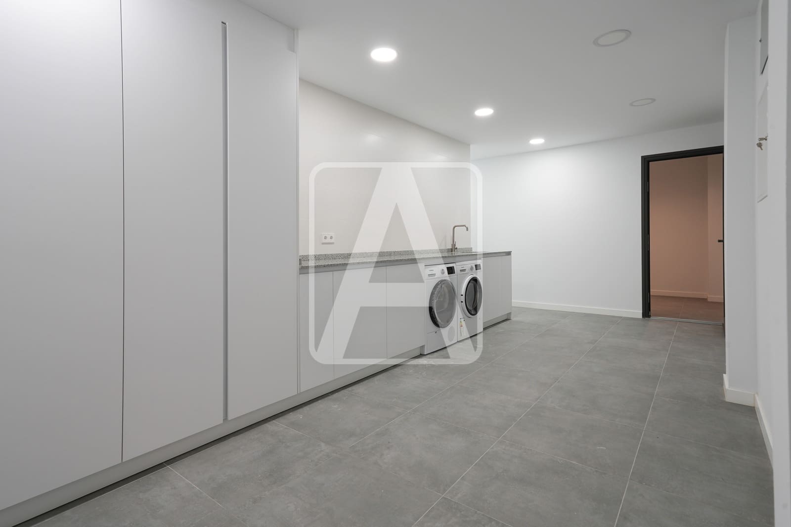 4 bedroom Villa for sale in Moraira with pool garage - € 1,499,000 (Ref: 9138663)