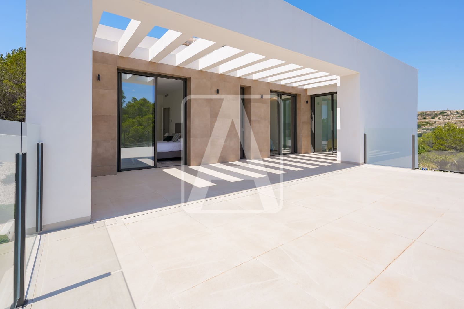 4 bedroom Villa for sale in Moraira with pool garage - € 1,499,000 (Ref: 9138663)