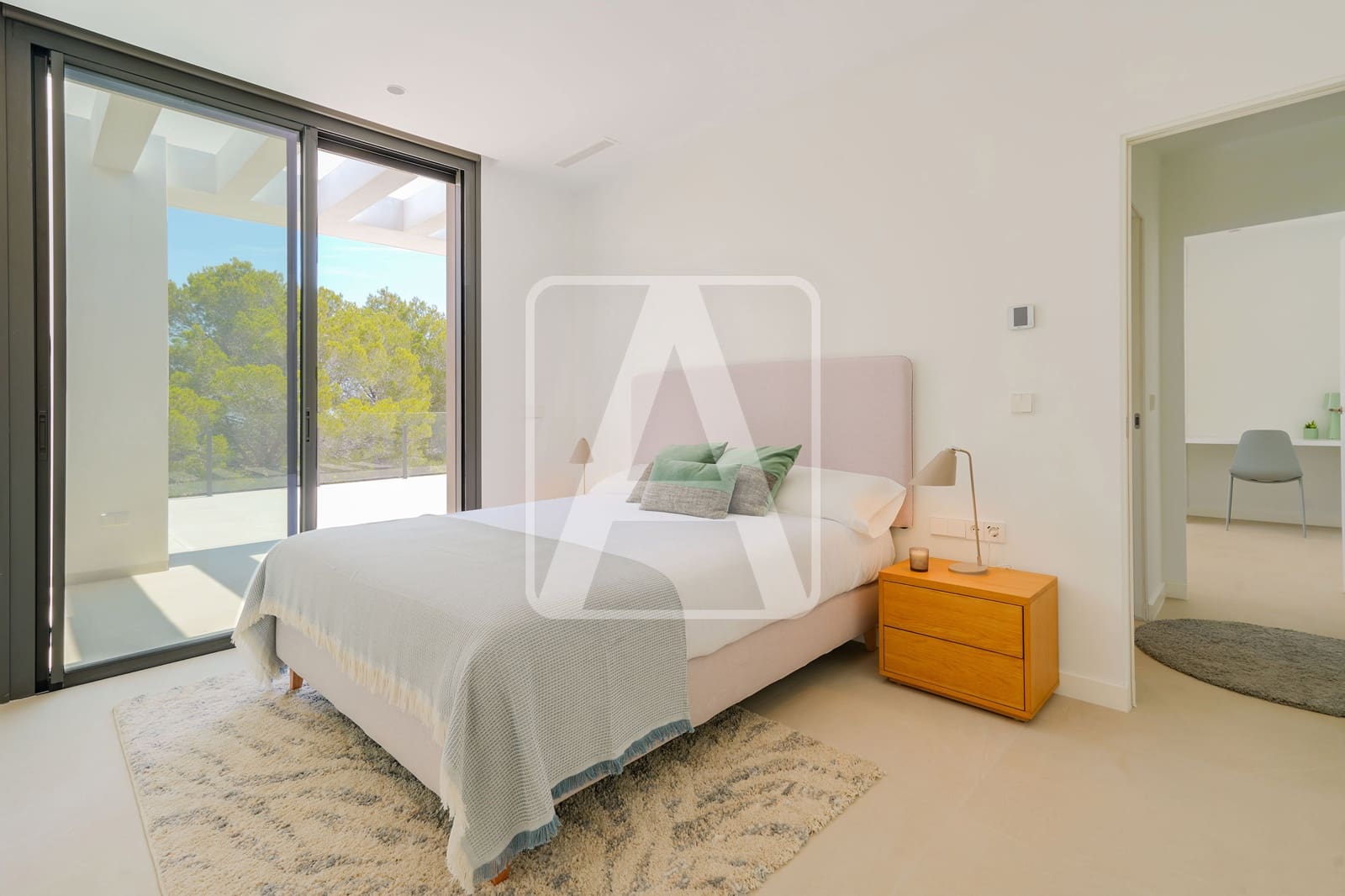 4 bedroom Villa for sale in Moraira with pool garage - € 1,499,000 (Ref: 9138663)