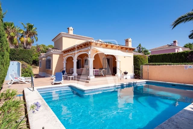 3 slaapkamer Villa te koop in Calpe / Calp met garage - € 675.000 (Ref: 9161460)