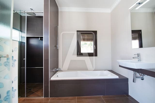 4 sypialnia Willa na sprzedaż w Moraira, Teulada-Moraira z basenem garażem - 1 440 000 € (Ref: 9161461)