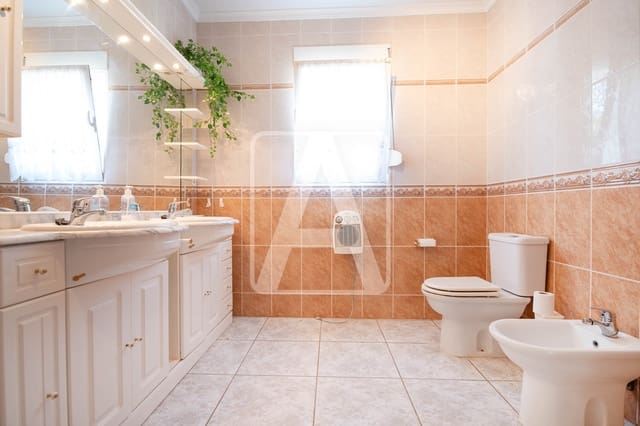 3 bedroom Villa for sale in Calpe / Calp with pool garage - € 650,000 (Ref: 9172521)