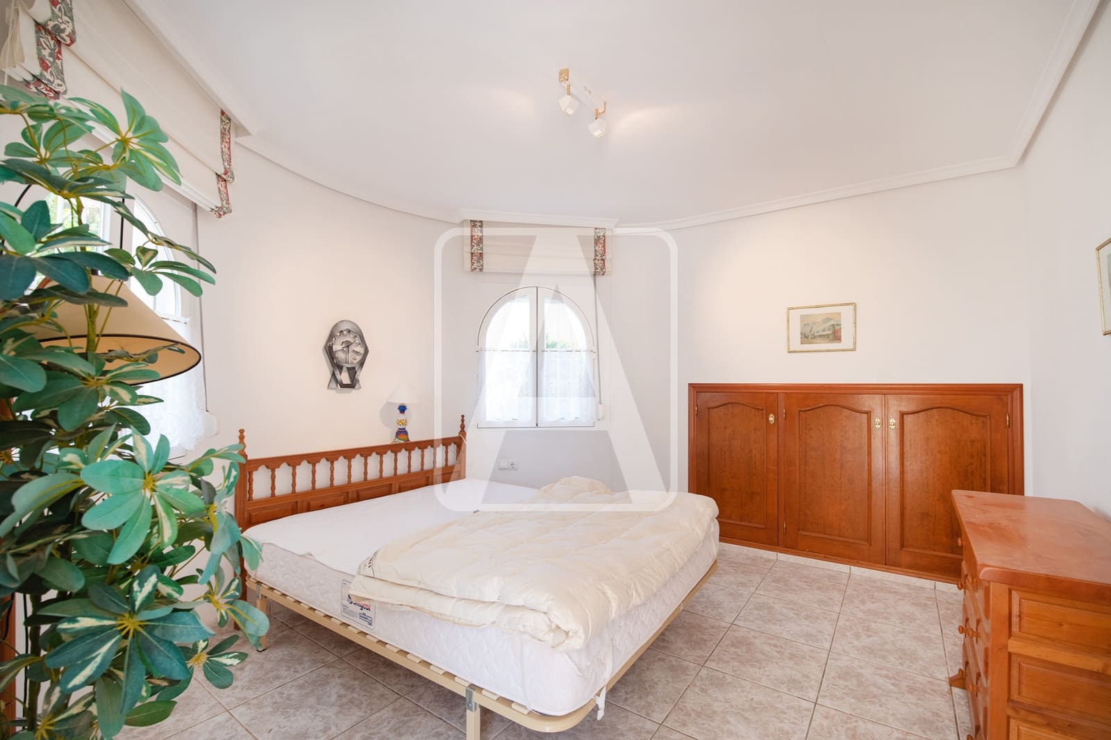 3 bedroom Villa for sale in Calpe / Calp with pool garage - € 650,000 (Ref: 9172521)