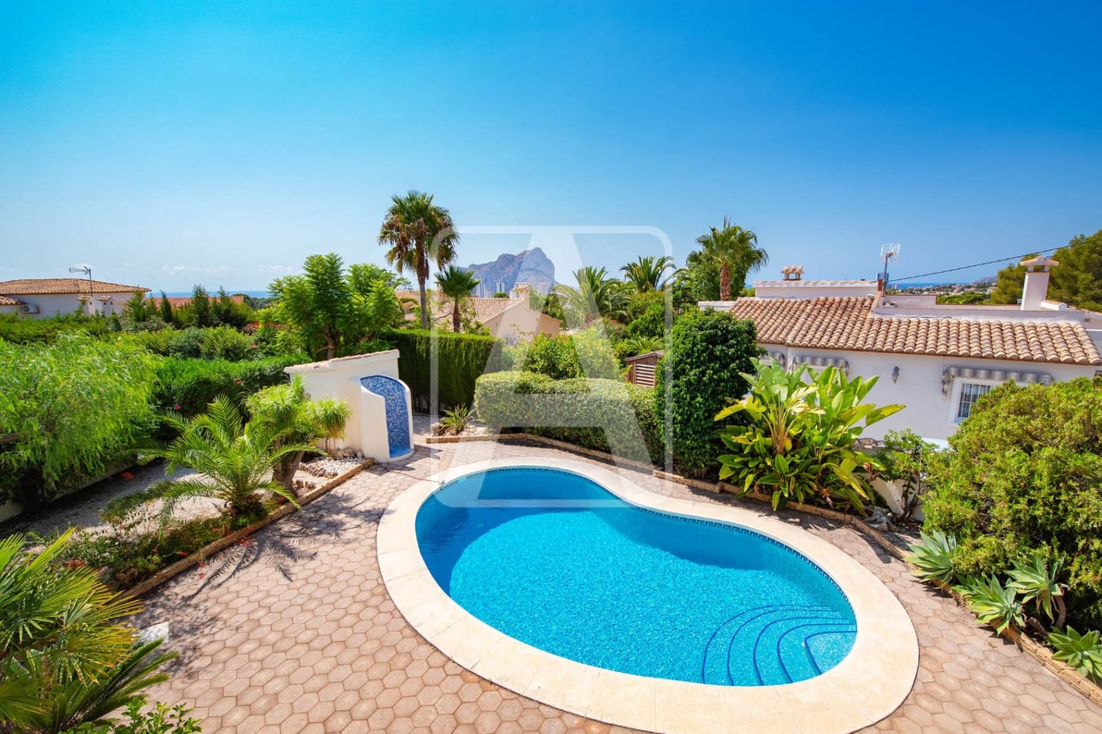 3 bedroom Villa for sale in Calpe / Calp with pool garage - € 650,000 (Ref: 9172521)