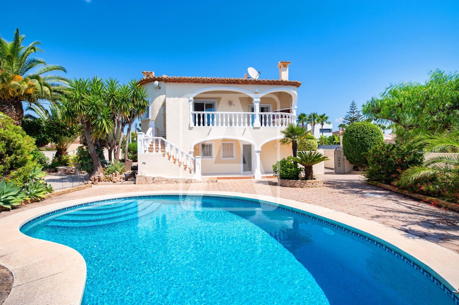 3 bedroom Villa for sale in Calpe / Calp with pool garage - € 650,000 (Ref: 9172521)