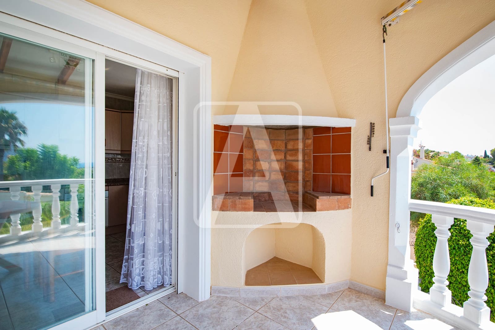 3 bedroom Villa for sale in Calpe / Calp with pool garage - € 650,000 (Ref: 9172521)