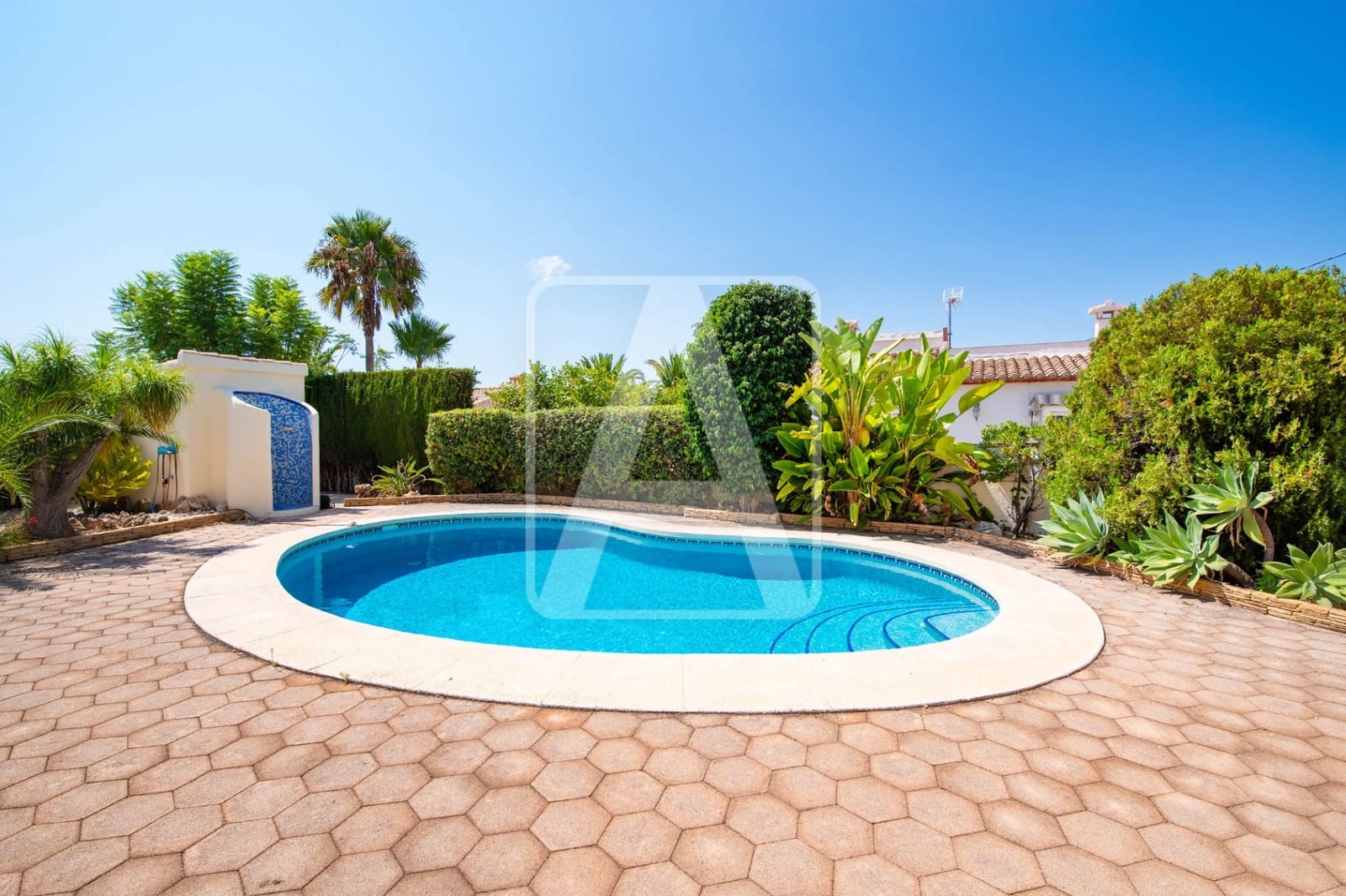 3 bedroom Villa for sale in Calpe / Calp with pool garage - € 650,000 (Ref: 9172521)