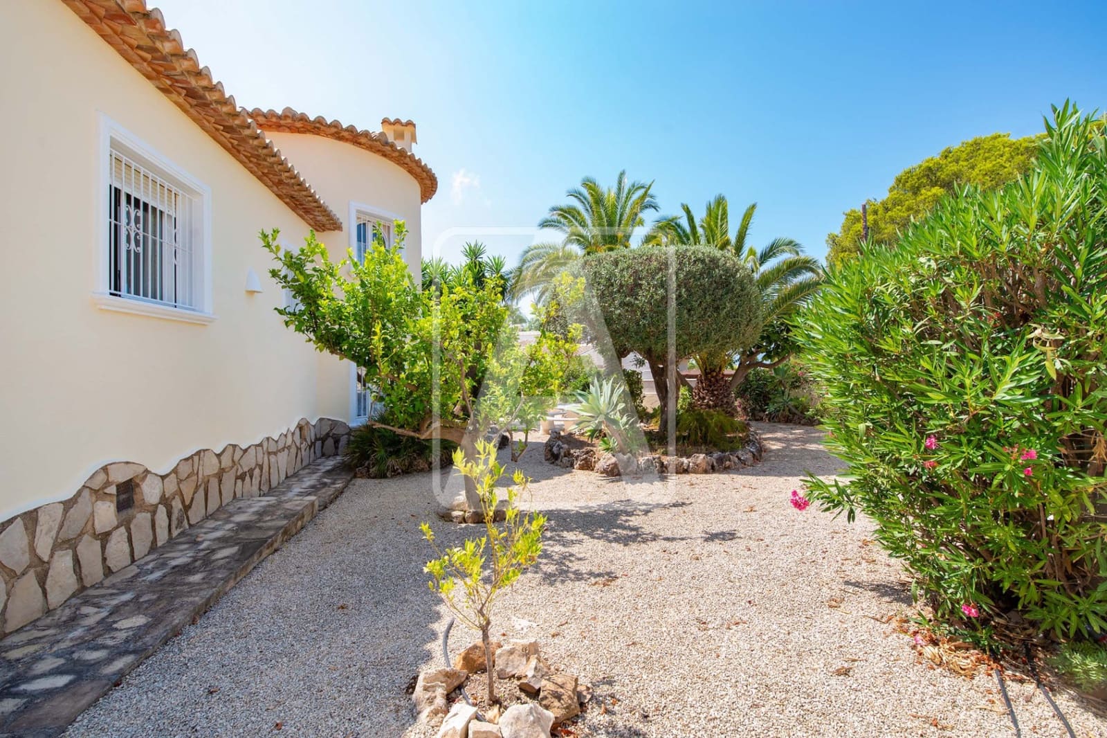 3 bedroom Villa for sale in Calpe / Calp with pool garage - € 650,000 (Ref: 9172521)