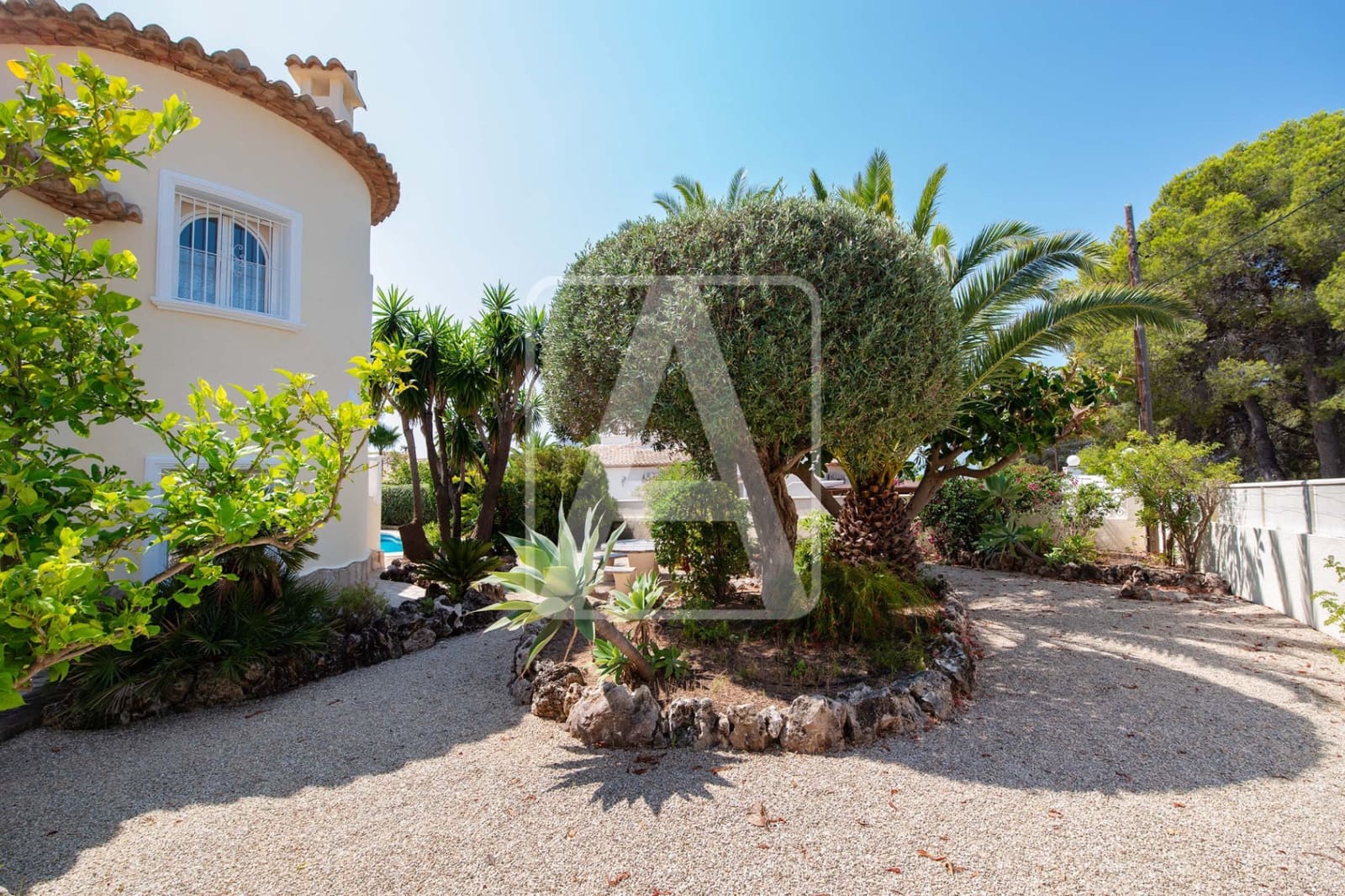 3 bedroom Villa for sale in Calpe / Calp with pool garage - € 650,000 (Ref: 9172521)