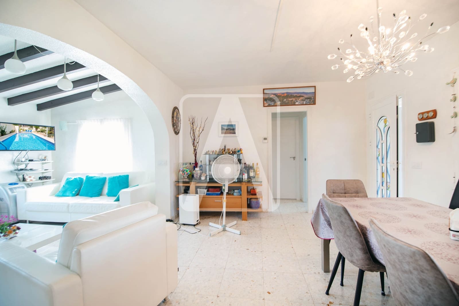 5 bedroom Villa for sale in Calpe / Calp with pool garage - € 460,000 (Ref: 9184582)