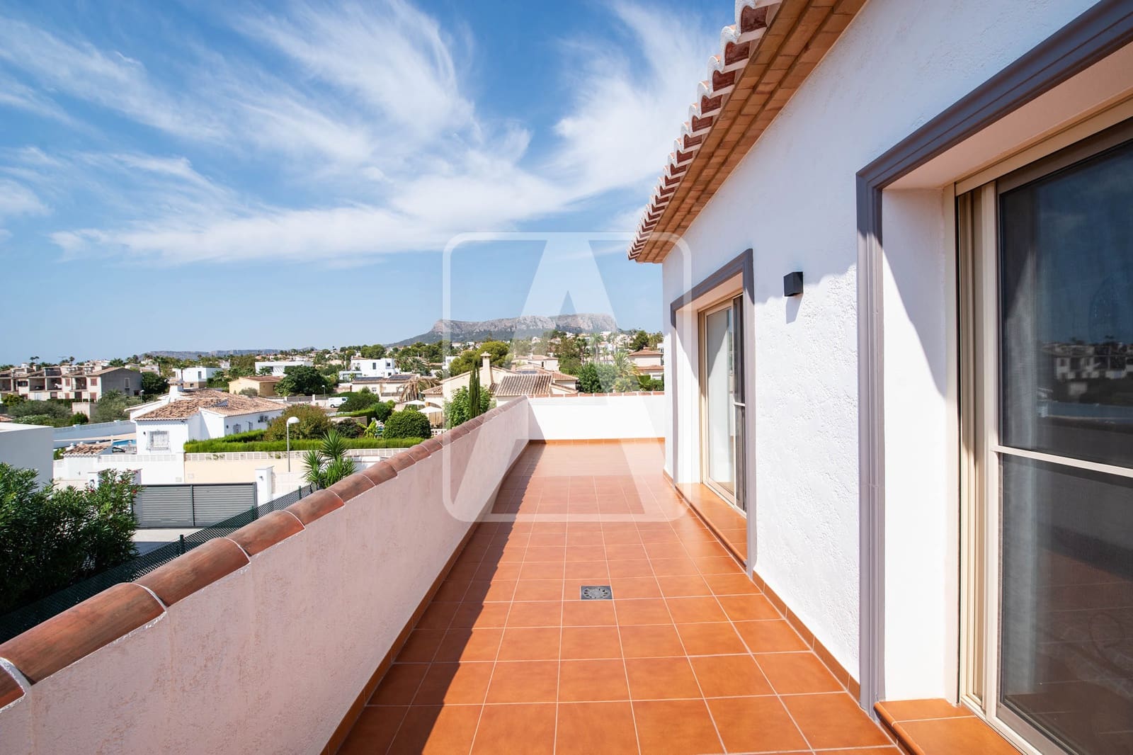 4 soveværelse Villa til salg i Calpe / Calp med swimmingpool garage - € 899.500 (Ref: 9184583)