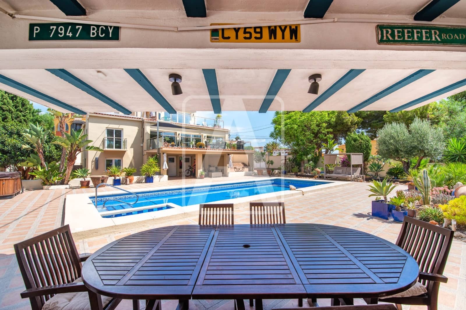 6 Zimmer Villa zu verkaufen in Calpe / Calp mit Pool Garage - 1.590.000 € (Ref: 9193316)