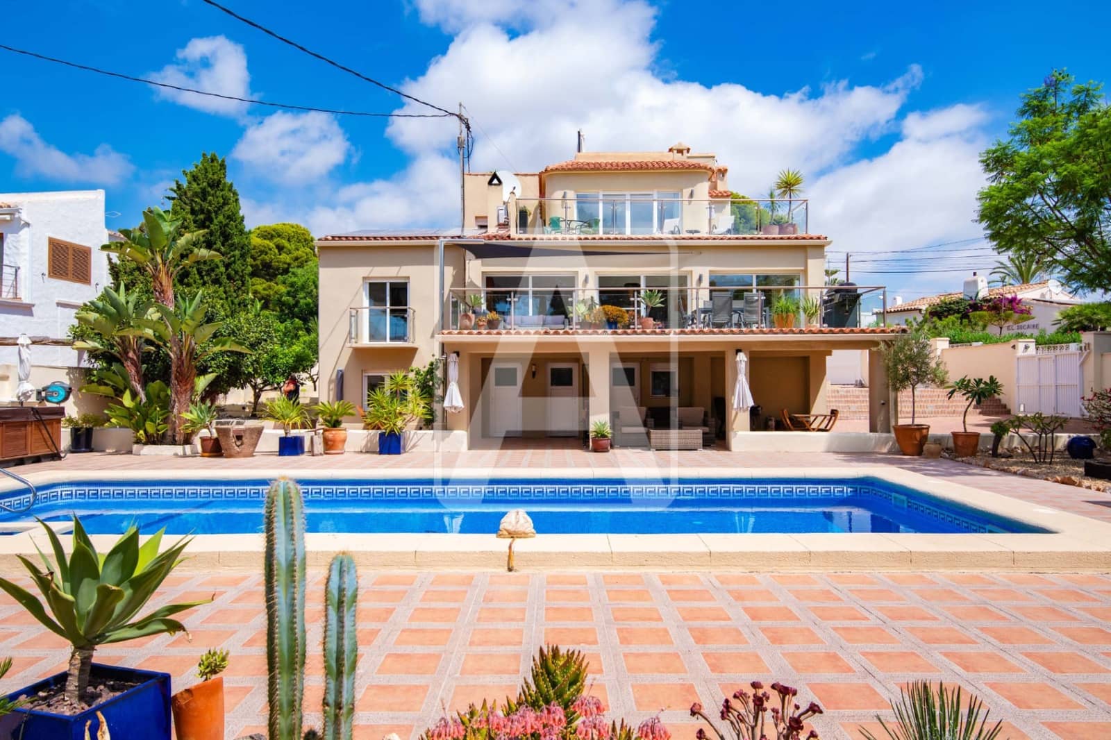 6 Zimmer Villa zu verkaufen in Calpe / Calp mit Pool Garage - 1.590.000 € (Ref: 9193316)