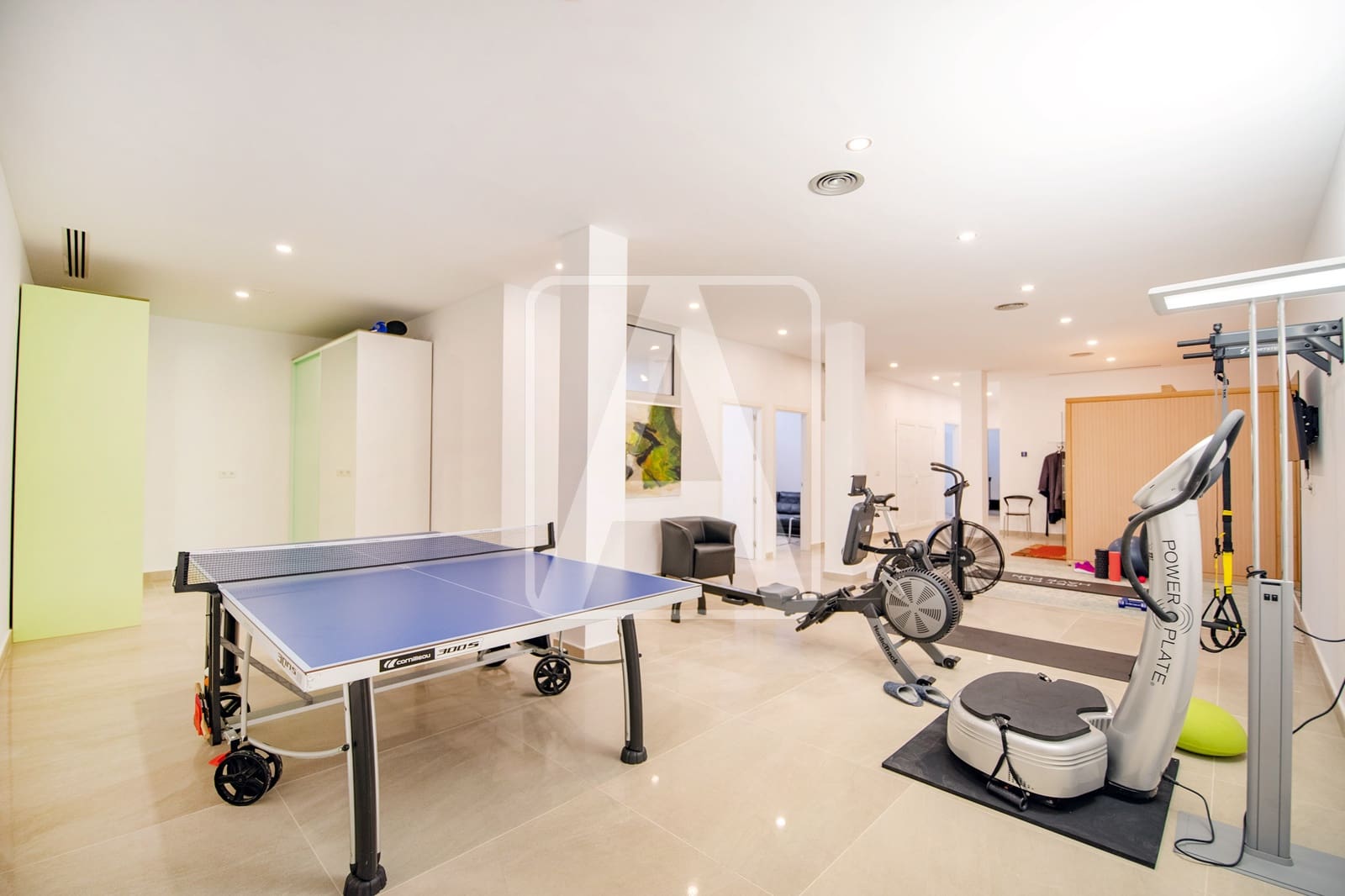 7 Zimmer Villa zu verkaufen in Calpe / Calp mit Pool Garage - 2.490.000 € (Ref: 9234082)