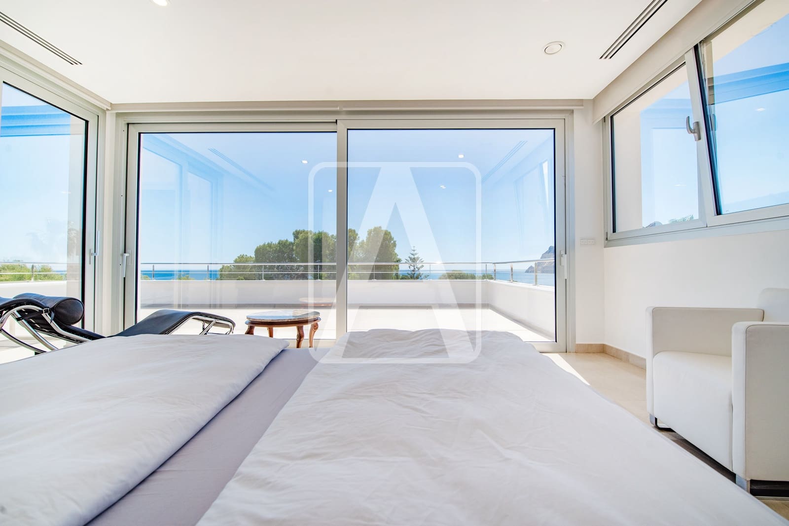 7 Zimmer Villa zu verkaufen in Calpe / Calp mit Pool Garage - 2.490.000 € (Ref: 9234082)