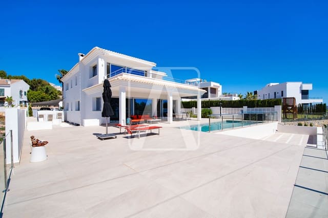 7 Zimmer Villa zu verkaufen in Calpe / Calp mit Pool Garage - 2.490.000 € (Ref: 9234082)