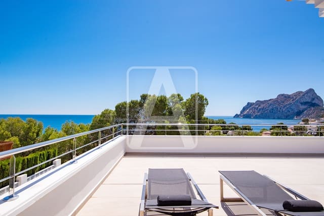 7 Zimmer Villa zu verkaufen in Calpe / Calp mit Pool Garage - 2.490.000 € (Ref: 9234082)