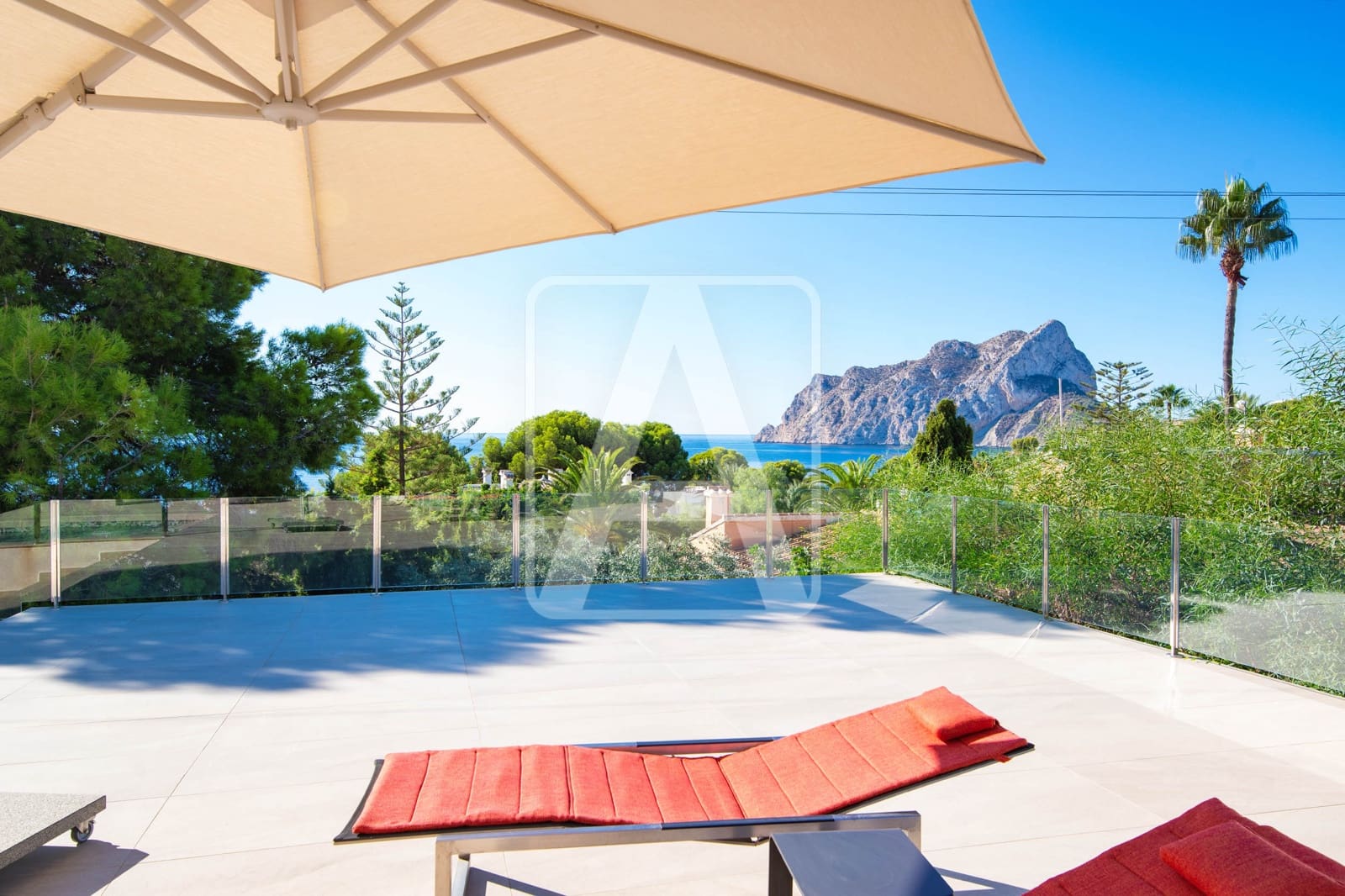 7 Zimmer Villa zu verkaufen in Calpe / Calp mit Pool Garage - 2.490.000 € (Ref: 9234082)