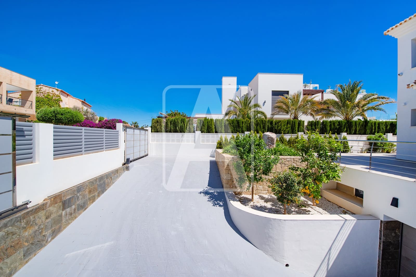 7 Zimmer Villa zu verkaufen in Calpe / Calp mit Pool Garage - 2.490.000 € (Ref: 9234082)