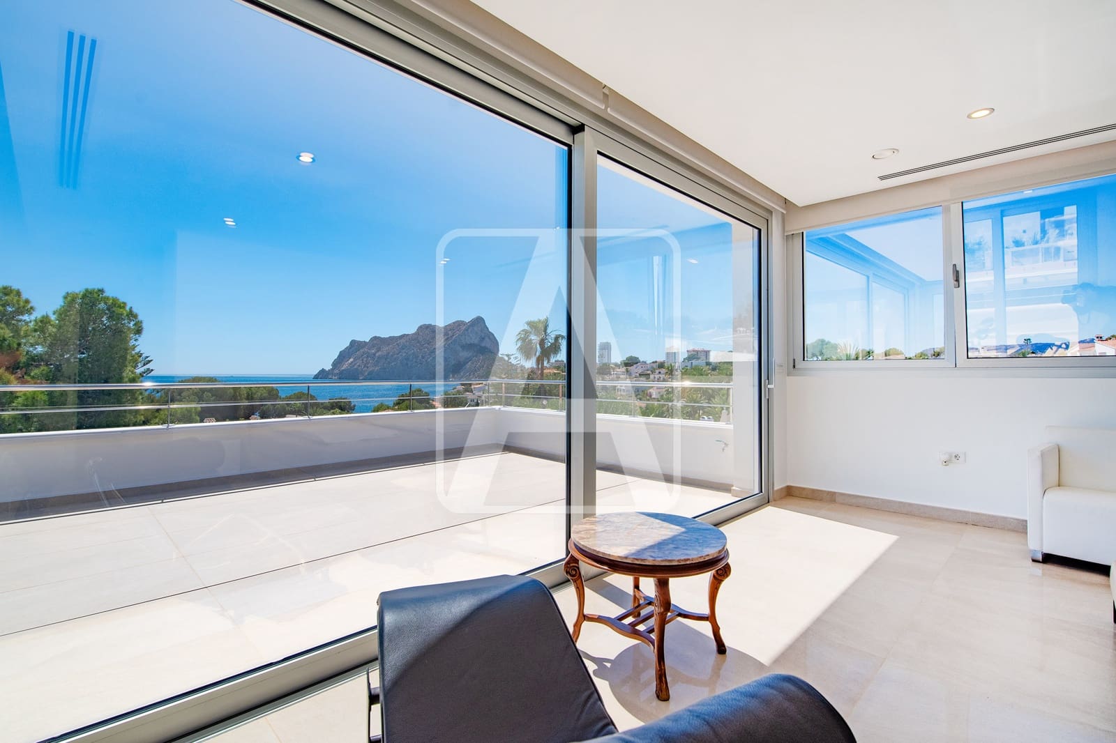 7 Zimmer Villa zu verkaufen in Calpe / Calp mit Pool Garage - 2.490.000 € (Ref: 9234082)