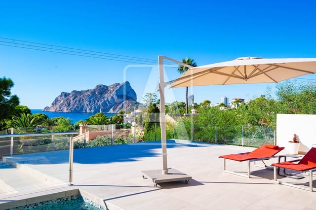 7 Zimmer Villa zu verkaufen in Calpe / Calp mit Pool Garage - 2.490.000 € (Ref: 9234082)