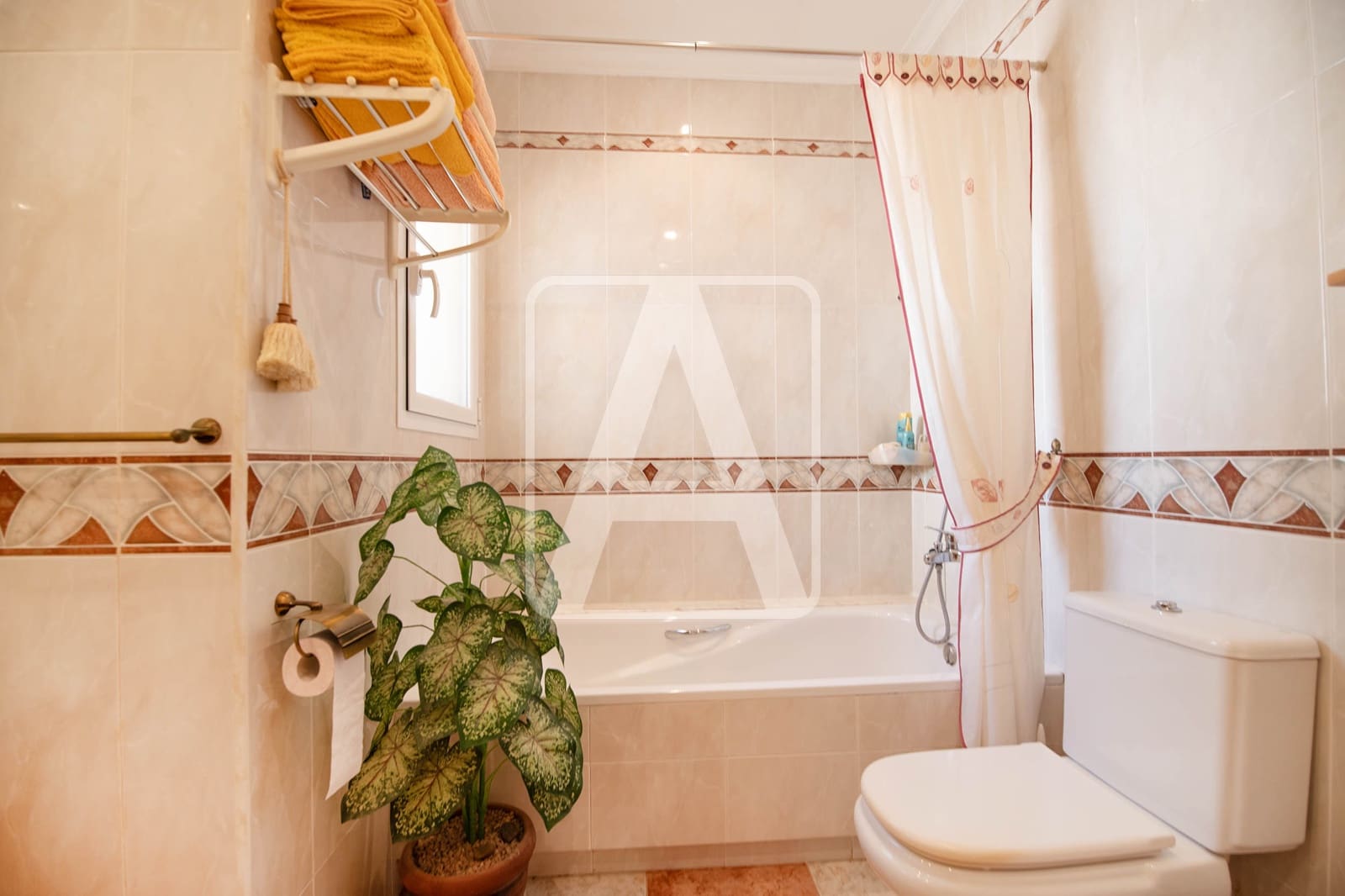 3 slaapkamer Villa te koop in Benissa met zwembad garage - € 675.000 (Ref: 9235500)