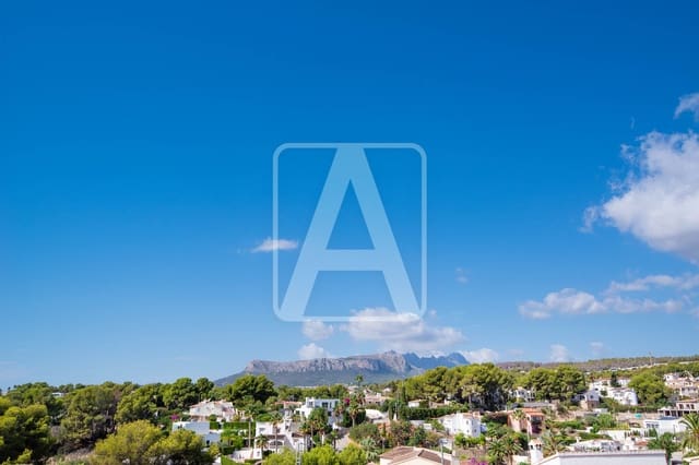 3 slaapkamer Villa te koop in Benissa met zwembad garage - € 675.000 (Ref: 9235500)