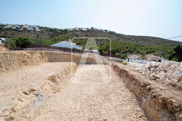 3 soverom Villa til salgs i Teulada Pueblo, Teulada-Moraira med svømmebasseng garasje - € 1 957 000 (Ref: 9242283)