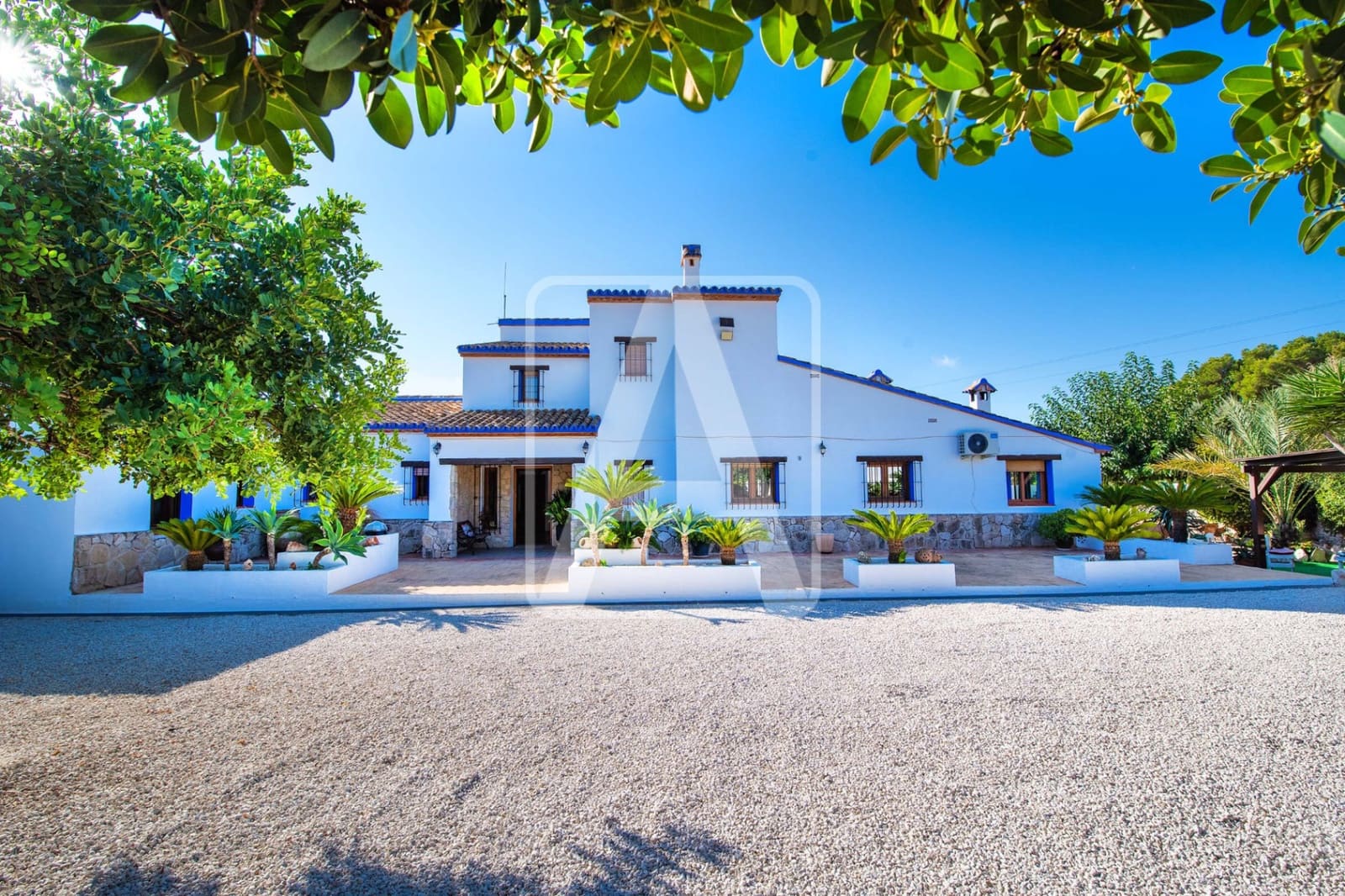 10 soveværelse Finca/Landehus til salg i Teulada med swimmingpool garage - € 1.500.000 (Ref: 9261931)