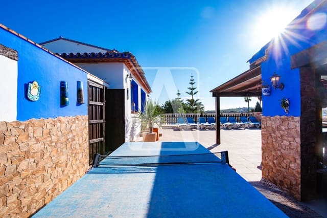 10 bedroom Finca/Country House for sale in Teulada Pueblo, Teulada-Moraira with pool garage - € 1,500,000 (Ref: 9261931)