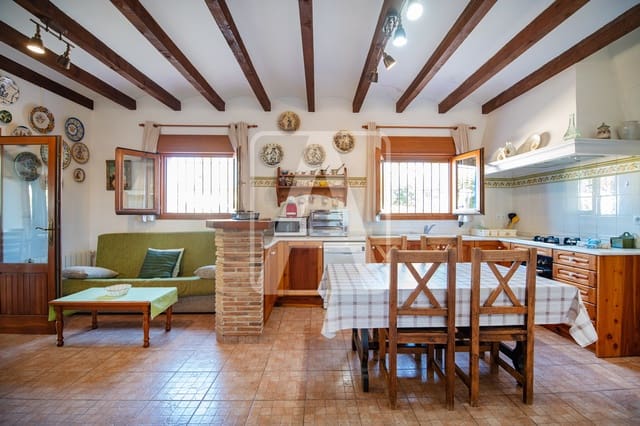 10 bedroom Finca/Country House for sale in Teulada Pueblo, Teulada-Moraira with pool garage - € 1,500,000 (Ref: 9261931)