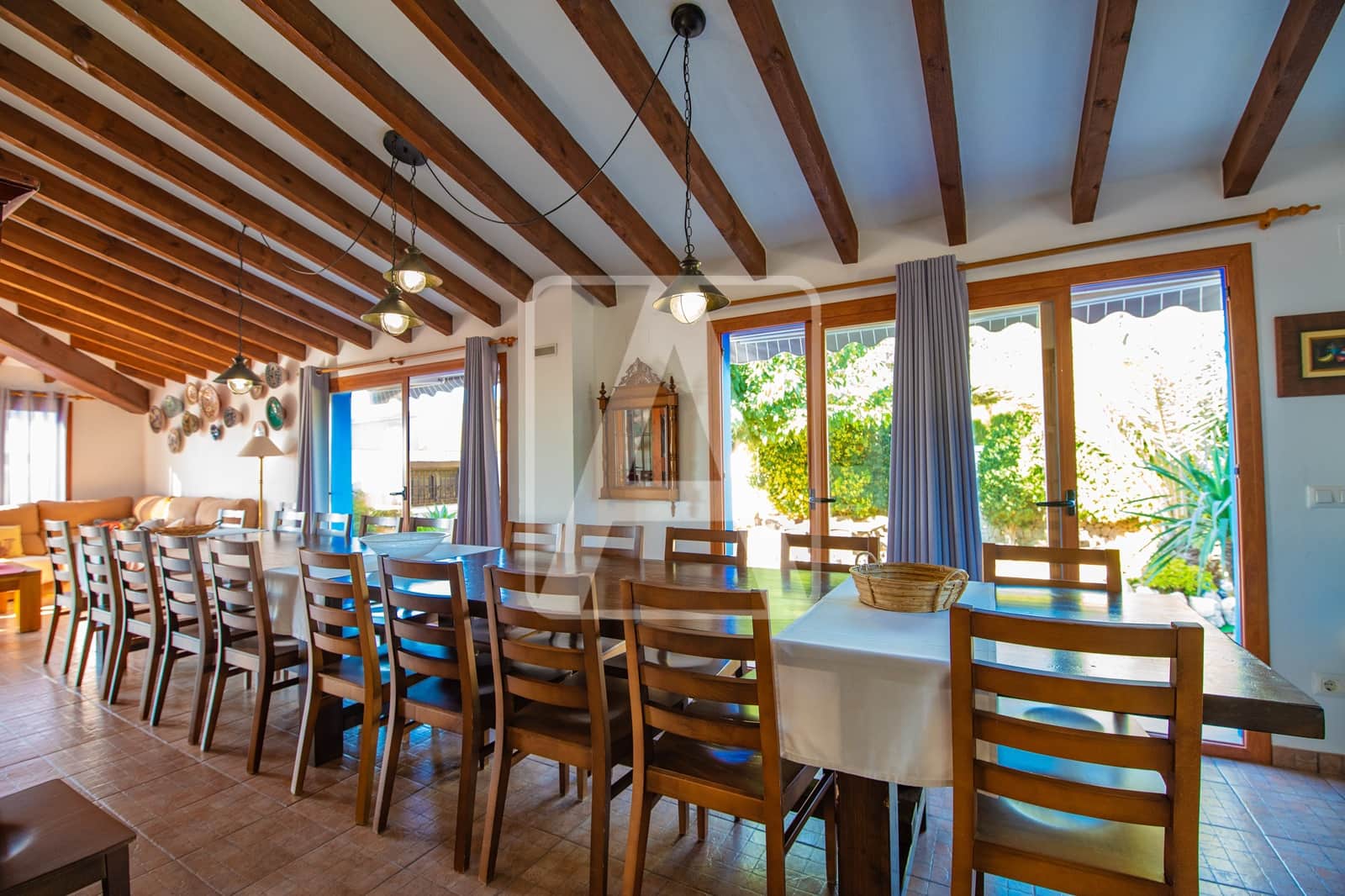 10 soveværelse Finca/Landehus til salg i Teulada med swimmingpool garage - € 1.500.000 (Ref: 9261931)