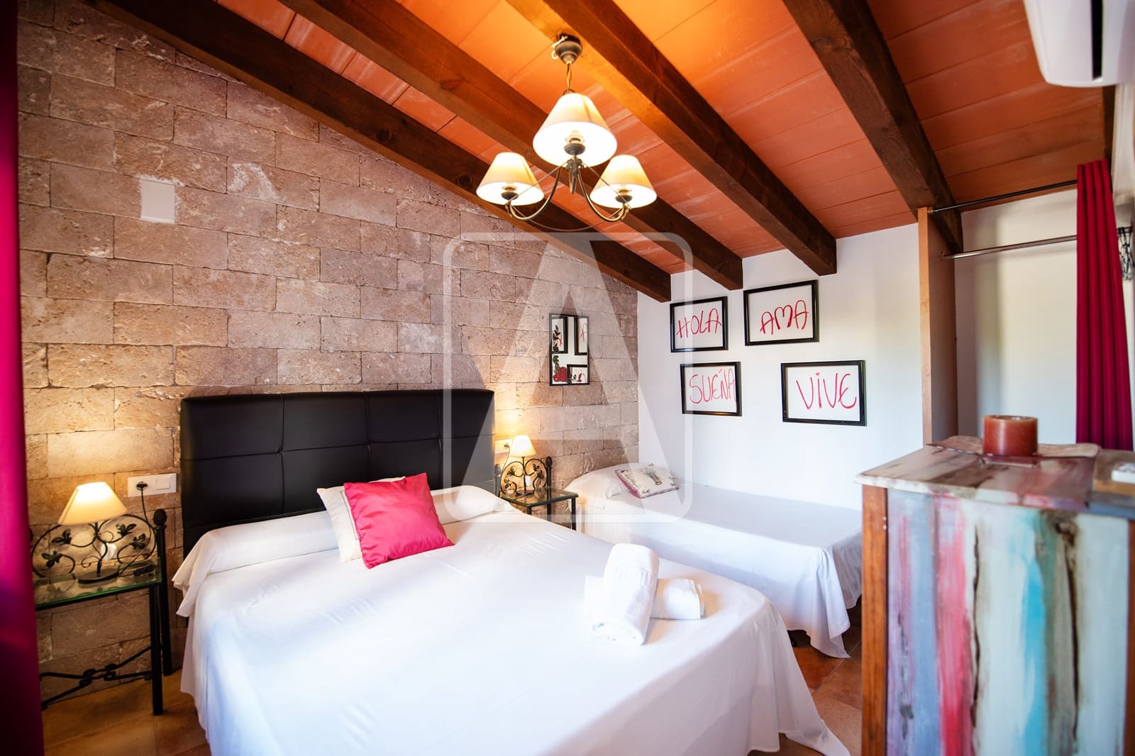 10 soveværelse Finca/Landehus til salg i Teulada med swimmingpool garage - € 1.500.000 (Ref: 9261931)