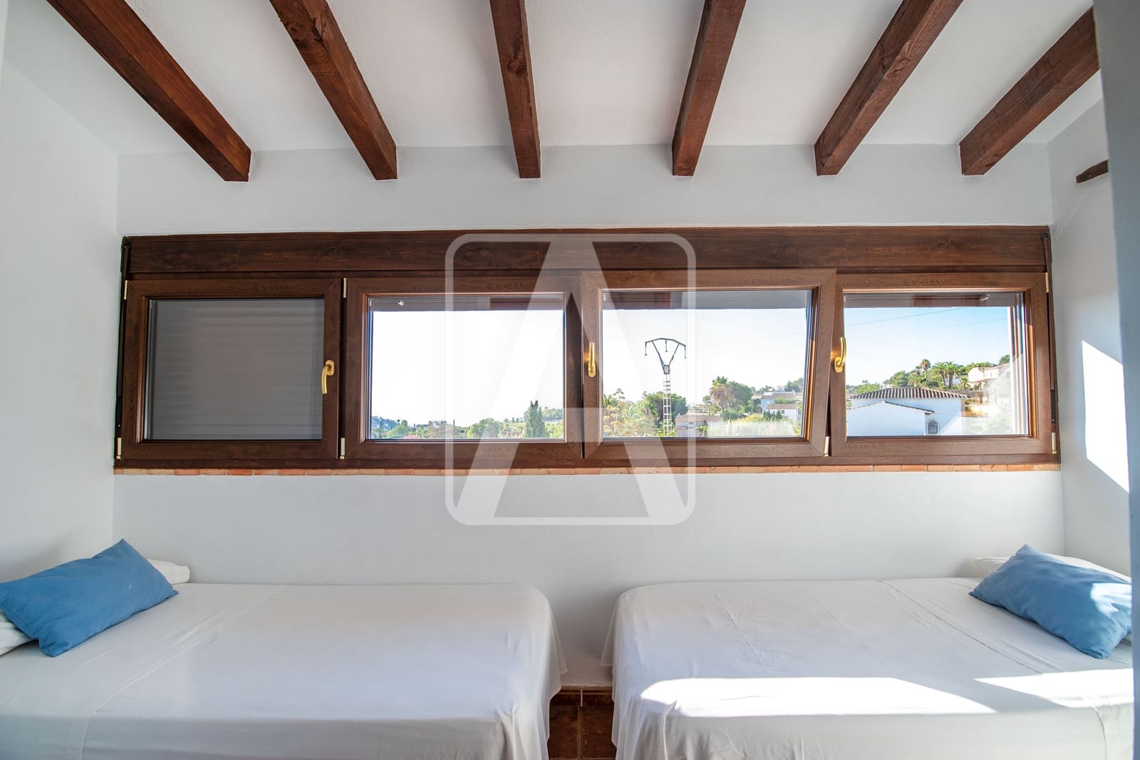 10 soveværelse Finca/Landehus til salg i Teulada med swimmingpool garage - € 1.500.000 (Ref: 9261931)