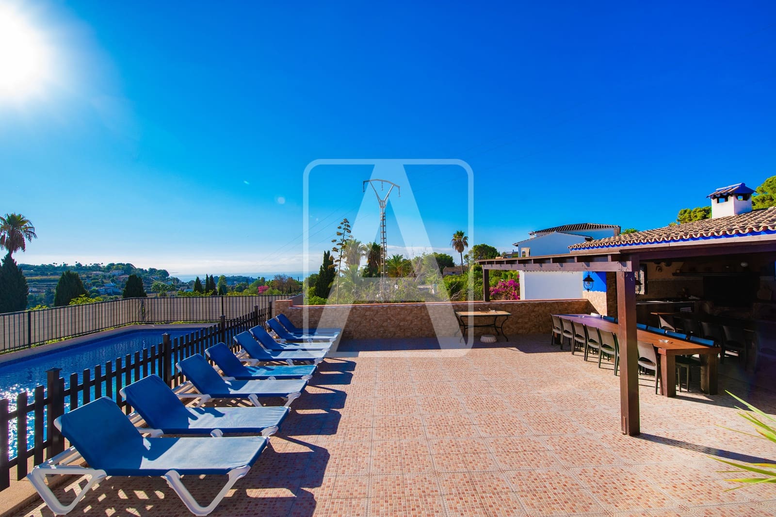 10 soveværelse Finca/Landehus til salg i Teulada med swimmingpool garage - € 1.500.000 (Ref: 9261931)