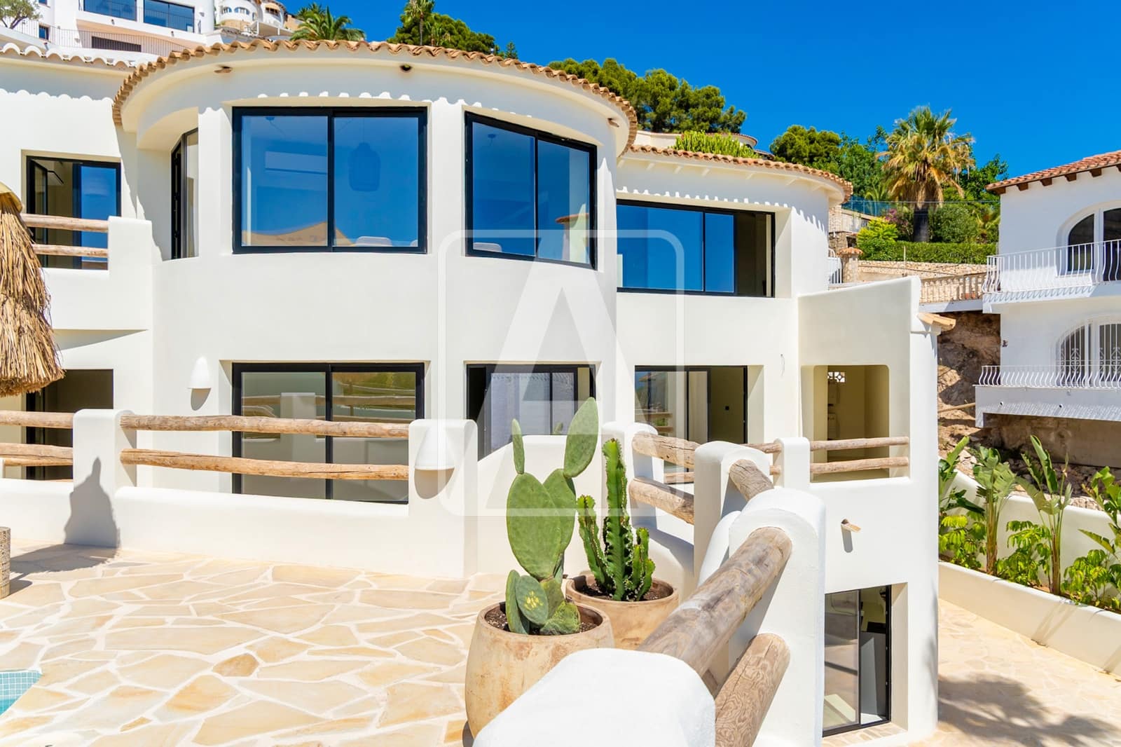 6 Zimmer Villa zu verkaufen in Benissa mit Pool - 1.990.000 € (Ref: 9263512)