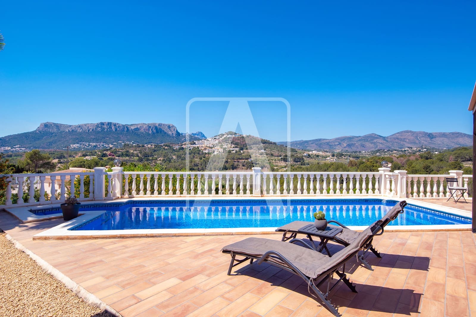 4 Zimmer Villa zu verkaufen in Calpe / Calp mit Garage - 795.000 € (Ref: 9271562)