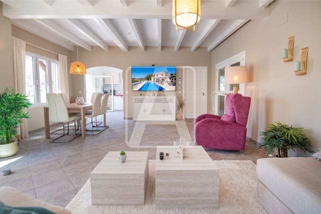 4 Zimmer Villa zu verkaufen in Calpe / Calp mit Garage - 795.000 € (Ref: 9271562)