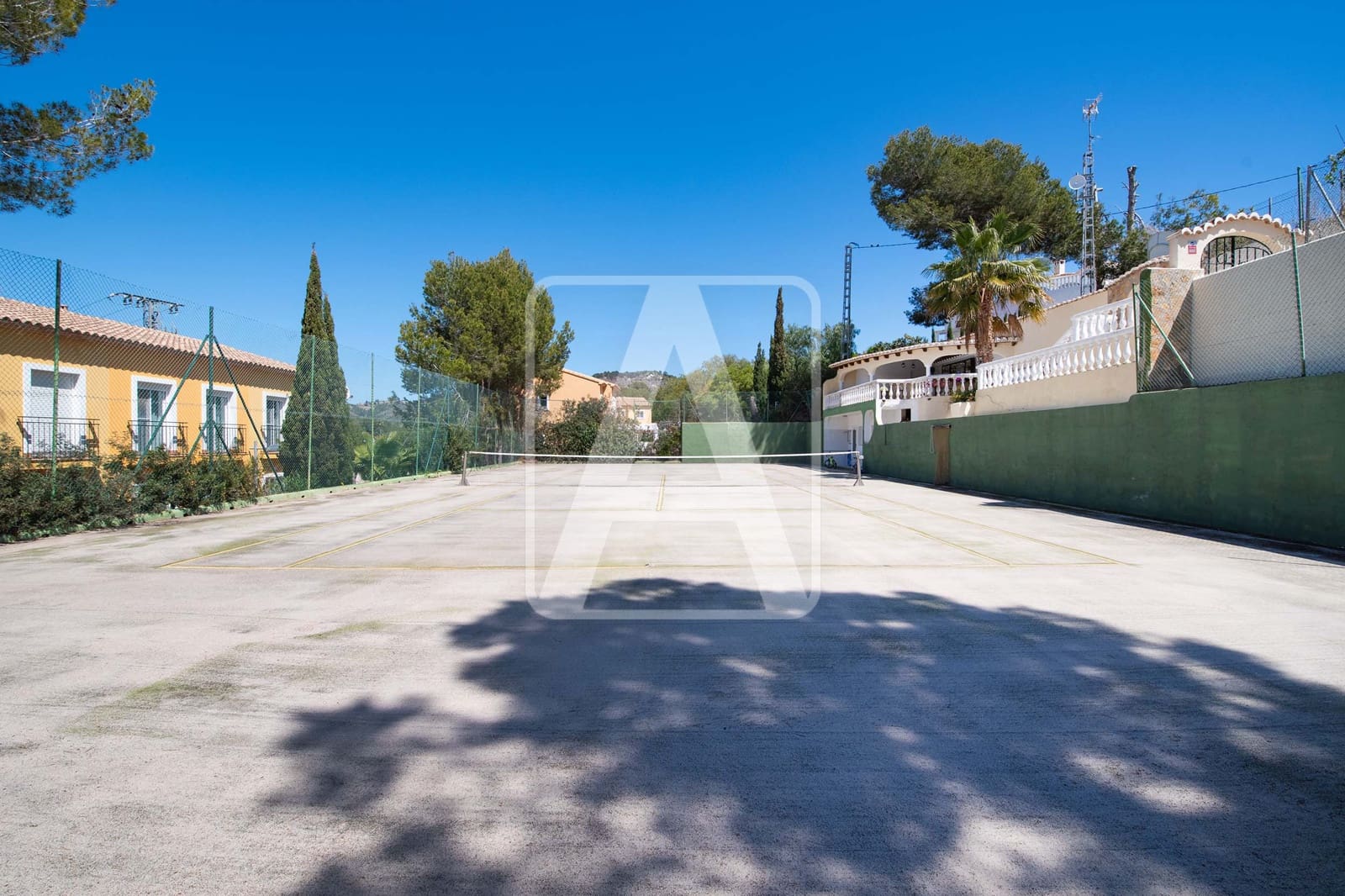 4 Zimmer Villa zu verkaufen in Calpe / Calp mit Garage - 795.000 € (Ref: 9271562)