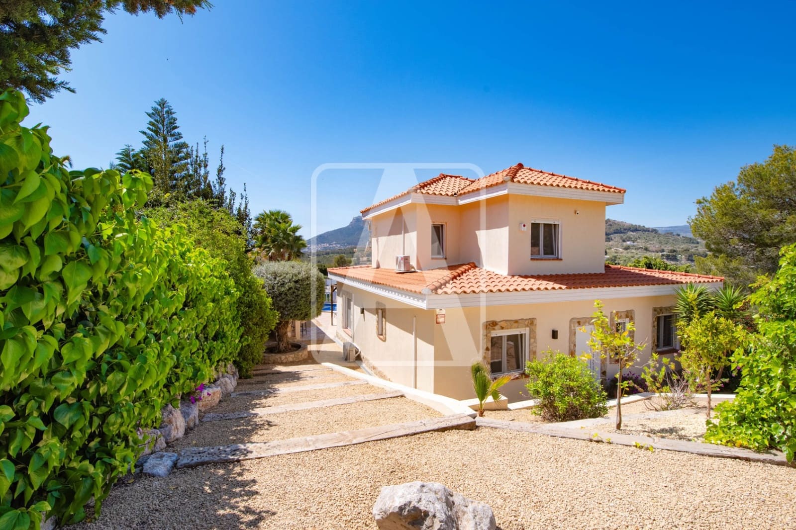 4 Zimmer Villa zu verkaufen in Calpe / Calp mit Garage - 795.000 € (Ref: 9271562)