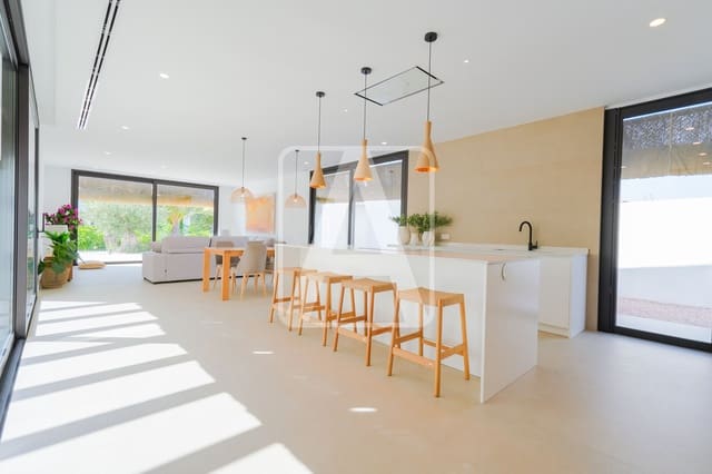 5 slaapkamer Villa te koop in Moraira, Teulada-Moraira met zwembad garage - € 1.849.000 (Ref: 9271563)