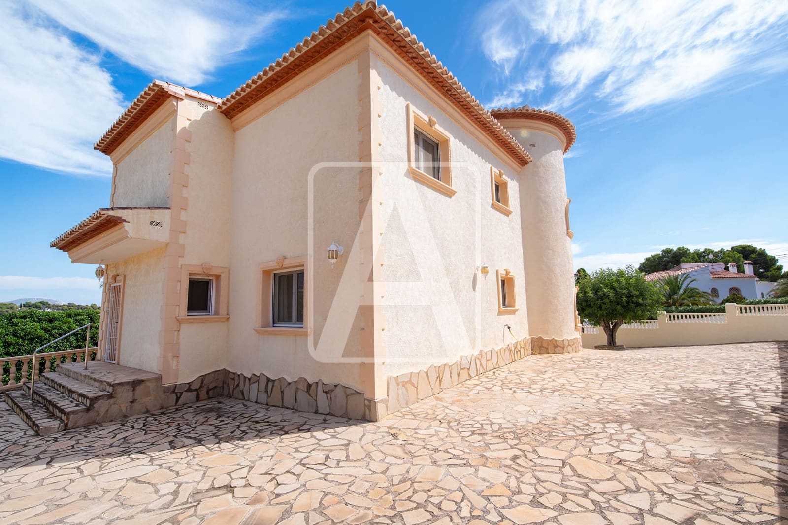 4 soverom Villa til salgs i Benissa med svømmebasseng garasje - € 1 100 000 (Ref: 9329897)